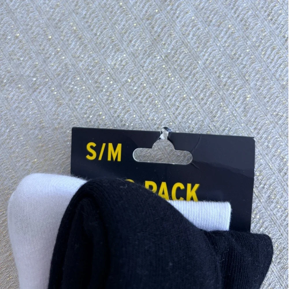 Dr. Martens Crew Socks 2 Pack Small Medium Black White New Logo Ribbed Air wair
